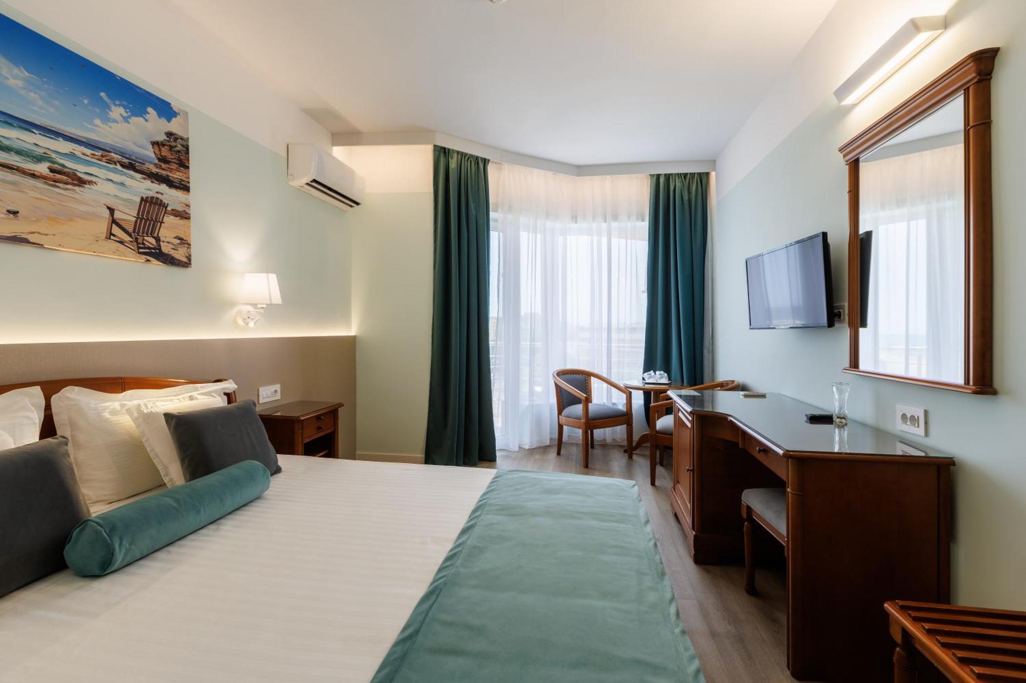 Hotel Amiral مامايا المظهر الخارجي الصورة