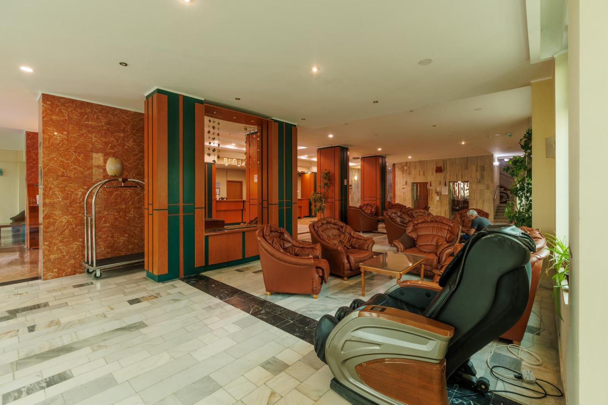 Hotel Amiral مامايا المظهر الخارجي الصورة