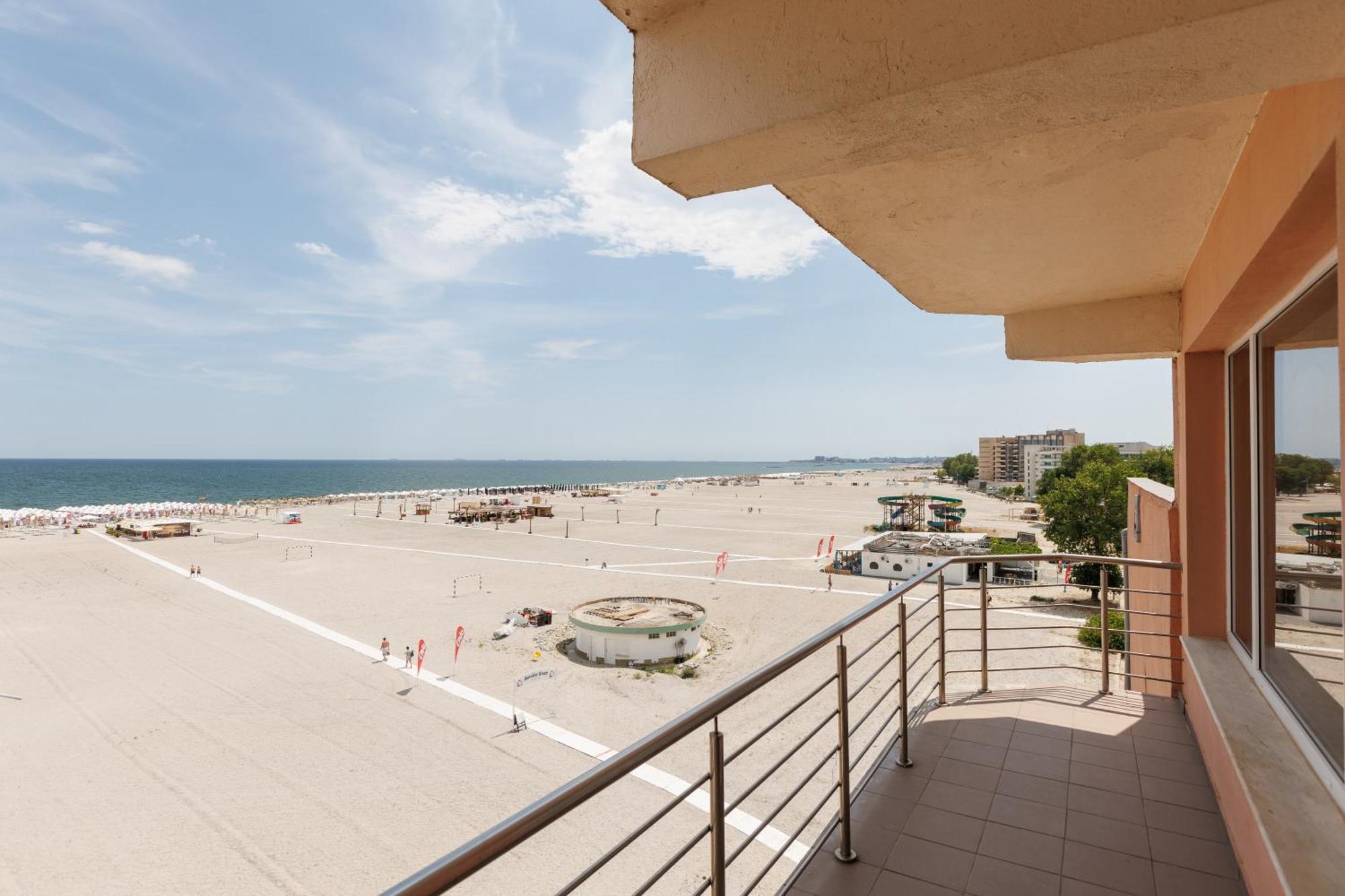 Hotel Amiral مامايا المظهر الخارجي الصورة